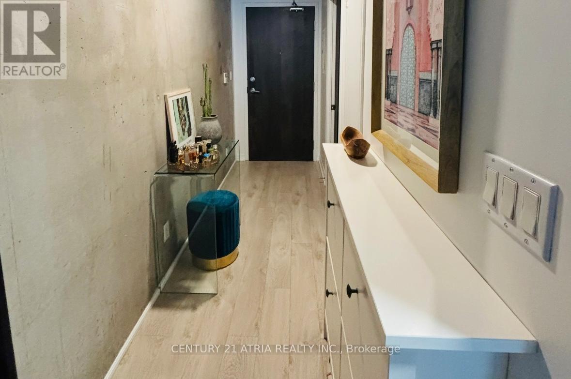 804 - 22 Wellesley Street E, Toronto, Ontario  M4Y 1G3 - Photo 5 - C12892202