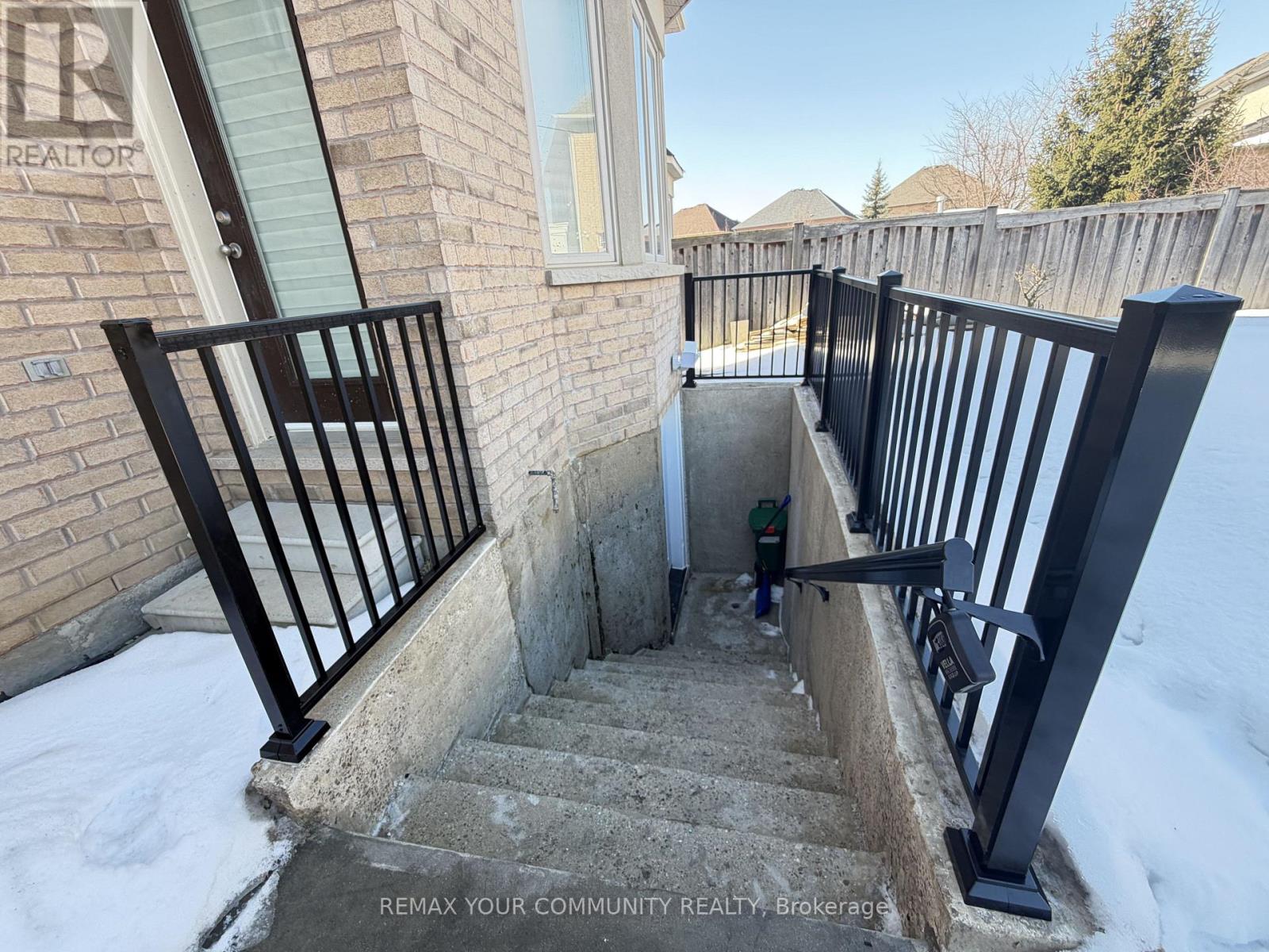 Bsmt - 22 Stanton Avenue, Vaughan (Vellore Village), Ontario  L4H 0V5 - Photo 2 - N12847880