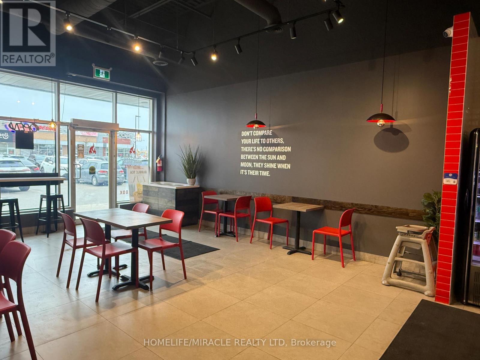 6 - 1860 Major Mackenzie Drive W, Vaughan, Ontario  L6A 4R9 - Photo 3 - N12892104