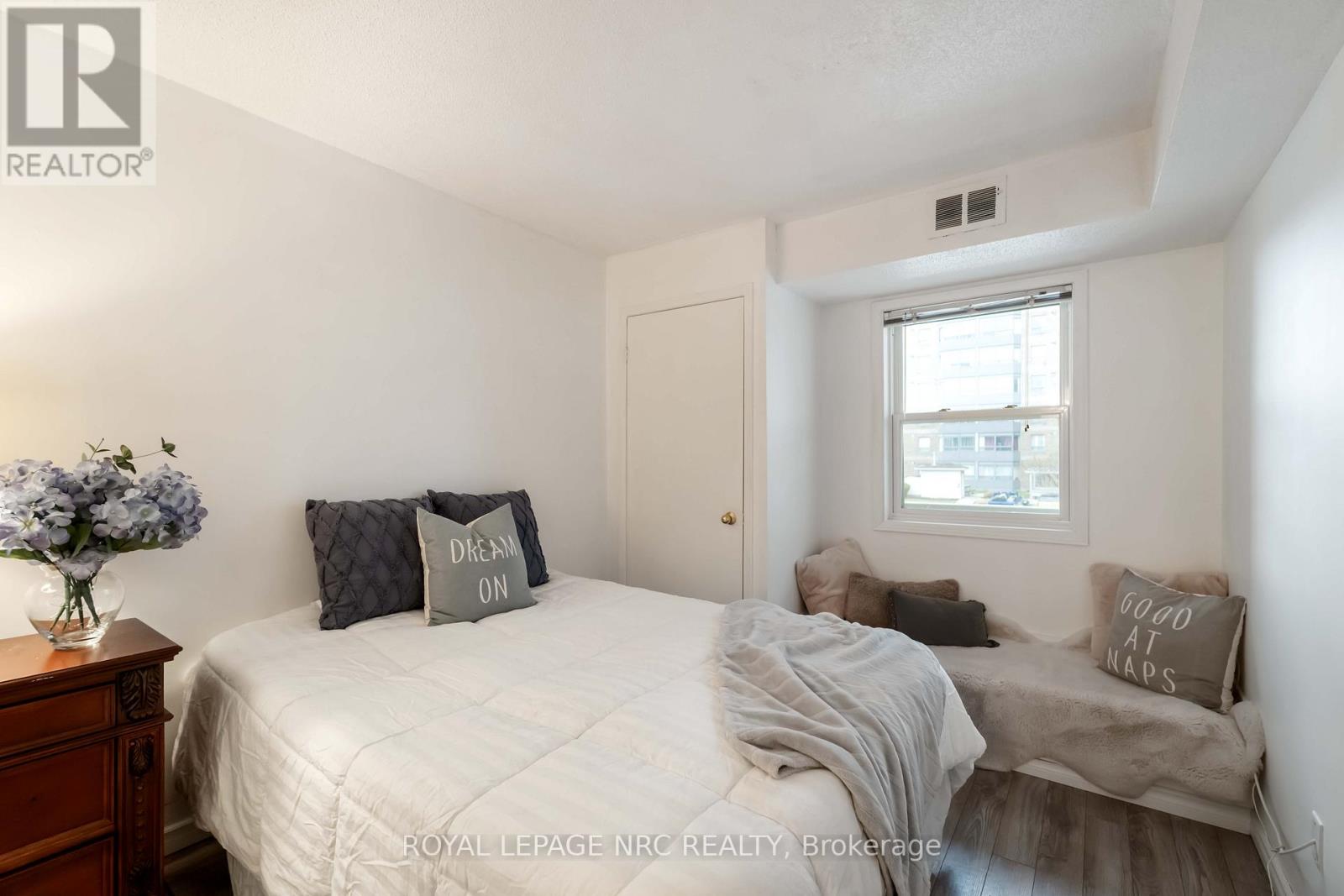 219 - 78 Roehampton Avenue, St. Catharines (Carlton/bunting), Ontario  L2M 7W9 - Photo 24 - X12892622