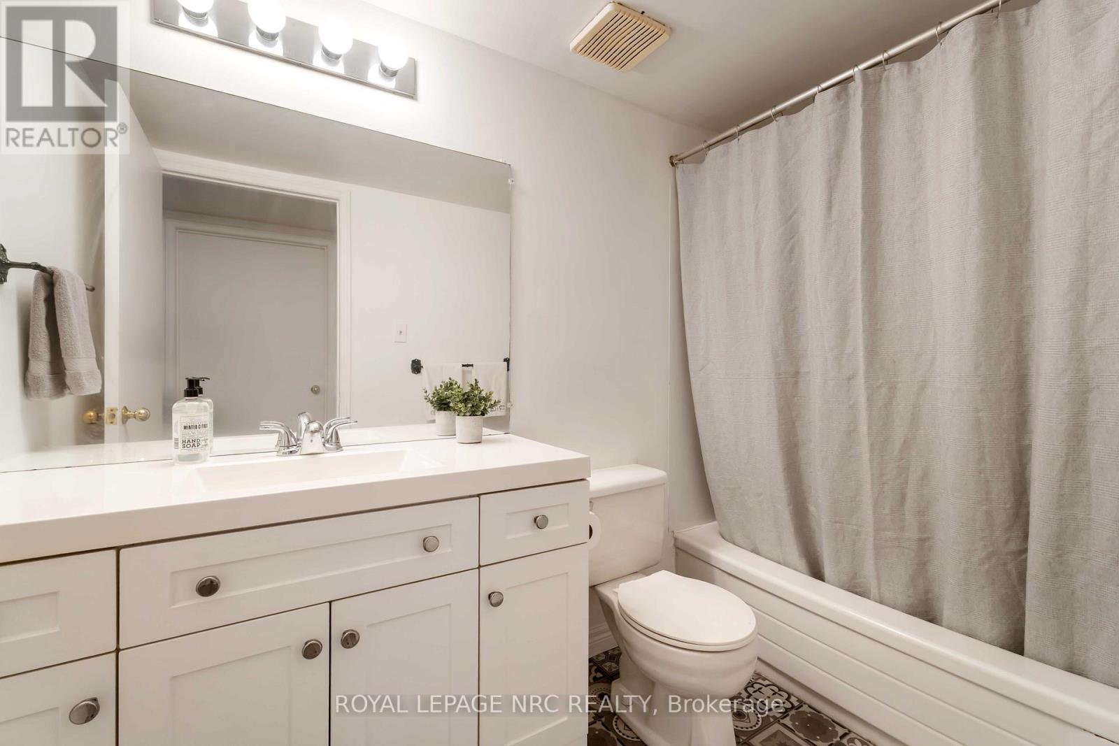 219 - 78 Roehampton Avenue, St. Catharines (Carlton/bunting), Ontario  L2M 7W9 - Photo 31 - X12892622