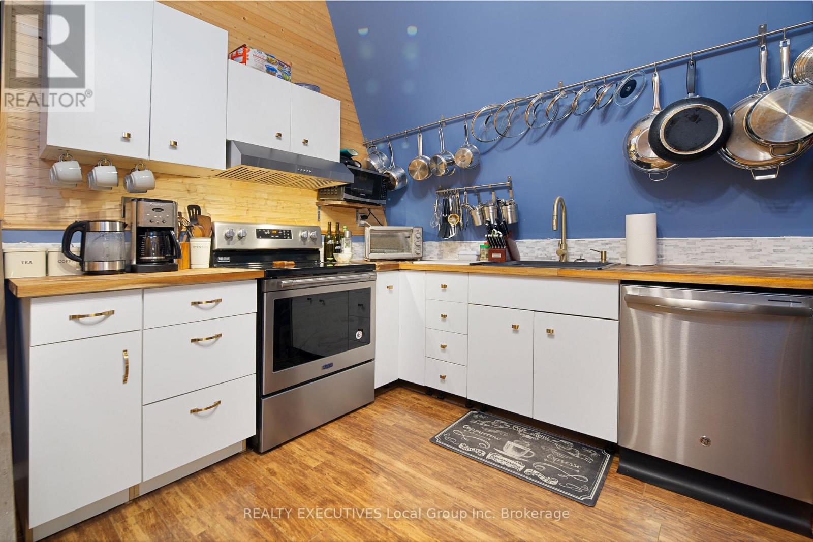 33 North River Road, Unorganized Townships (Redbridge), Ontario  P0H 2A0 - Photo 10 - X12892570