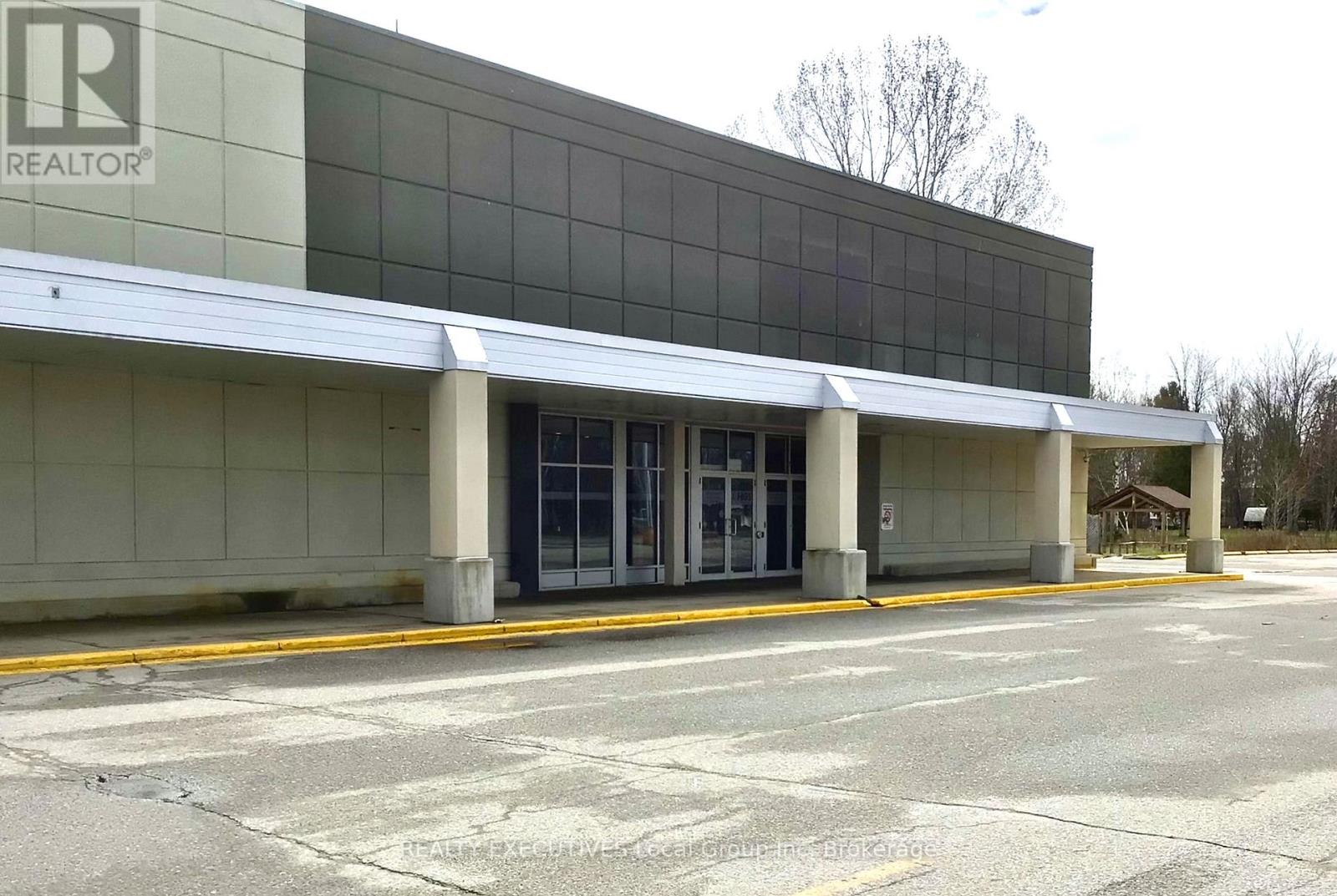 390 LAKESHORE DRIVE, north bay (ferris), Ontario