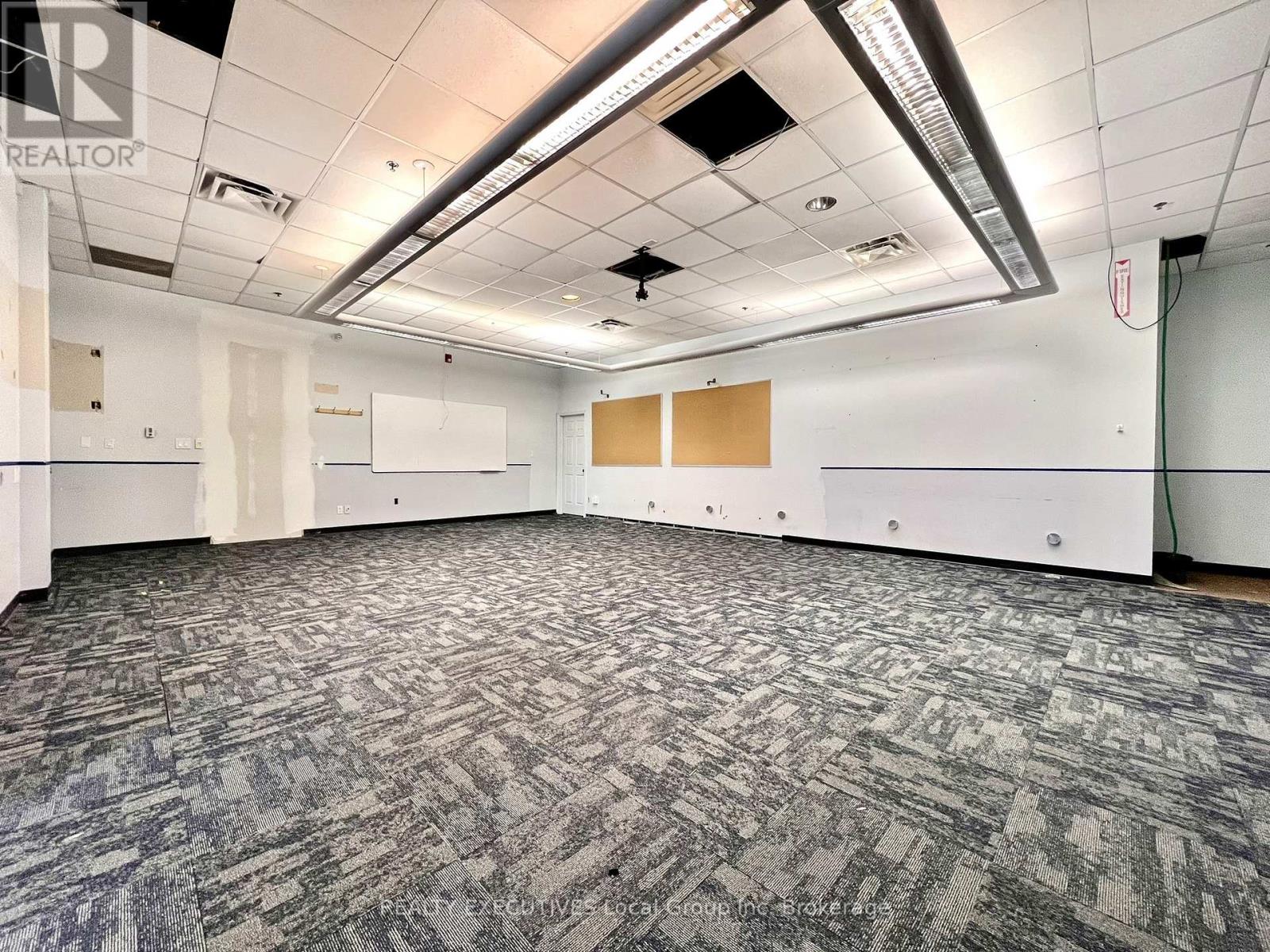 390 Lakeshore Drive, North Bay (Ferris), Ontario  P1A 2C7 - Photo 21 - X12892650