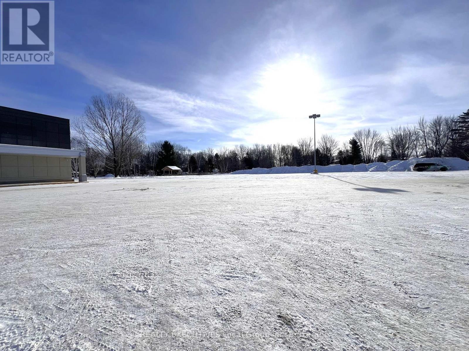 390 Lakeshore Drive, North Bay (Ferris), Ontario  P1A 2C7 - Photo 28 - X12892650