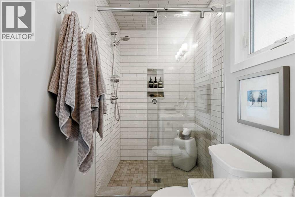 2935 Lindsay Drive Sw, Calgary, Alberta  T3E 6A9 - Photo 18 - A2289981