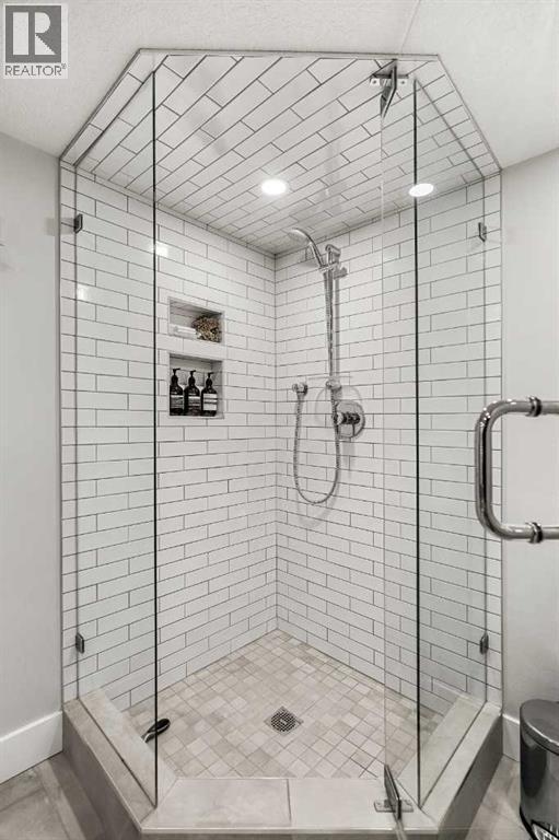 2935 Lindsay Drive Sw, Calgary, Alberta  T3E 6A9 - Photo 35 - A2289981