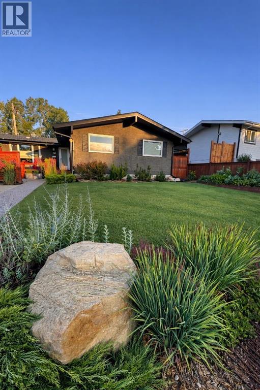 2935 Lindsay Drive Sw, Calgary, Alberta  T3E 6A9 - Photo 37 - A2289981