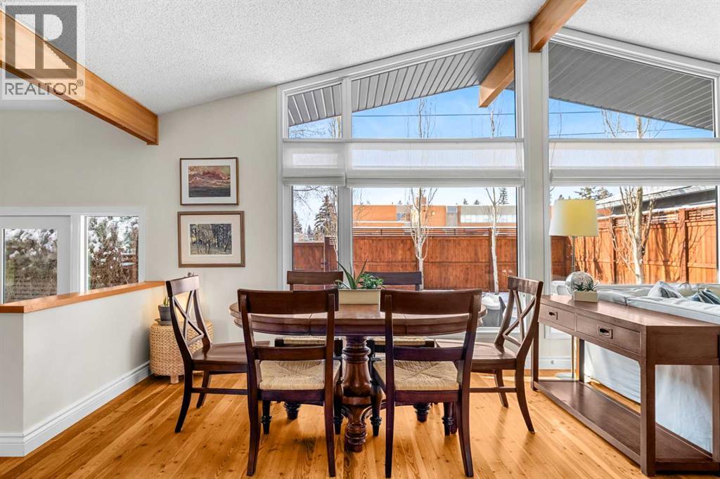 2935 Lindsay Drive Sw, Calgary, Alberta  T3E 6A9 - Photo 4 - A2289981