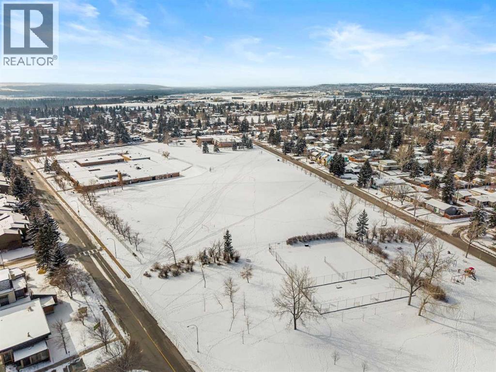 2935 Lindsay Drive Sw, Calgary, Alberta  T3E 6A9 - Photo 47 - A2289981