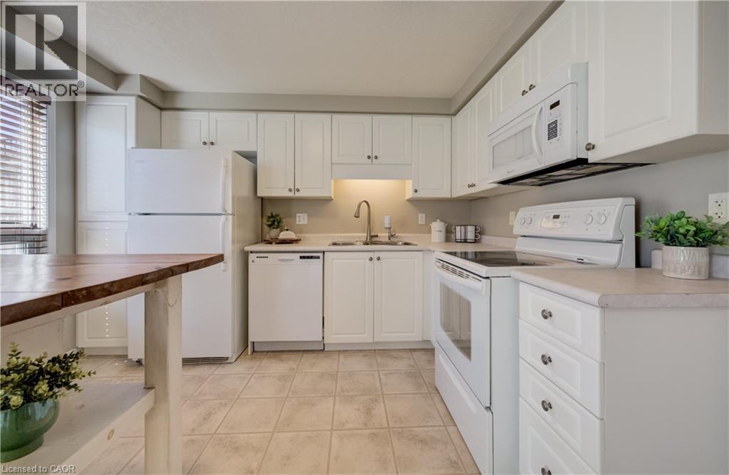 23 Madeleine Street, Kitchener, Ontario  N2R 1V5 - Photo 11 - 40809447