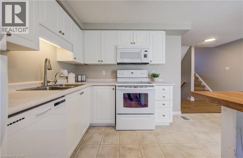 23 Madeleine Street, Kitchener, Ontario  N2R 1V5 - Photo 13 - 40809447