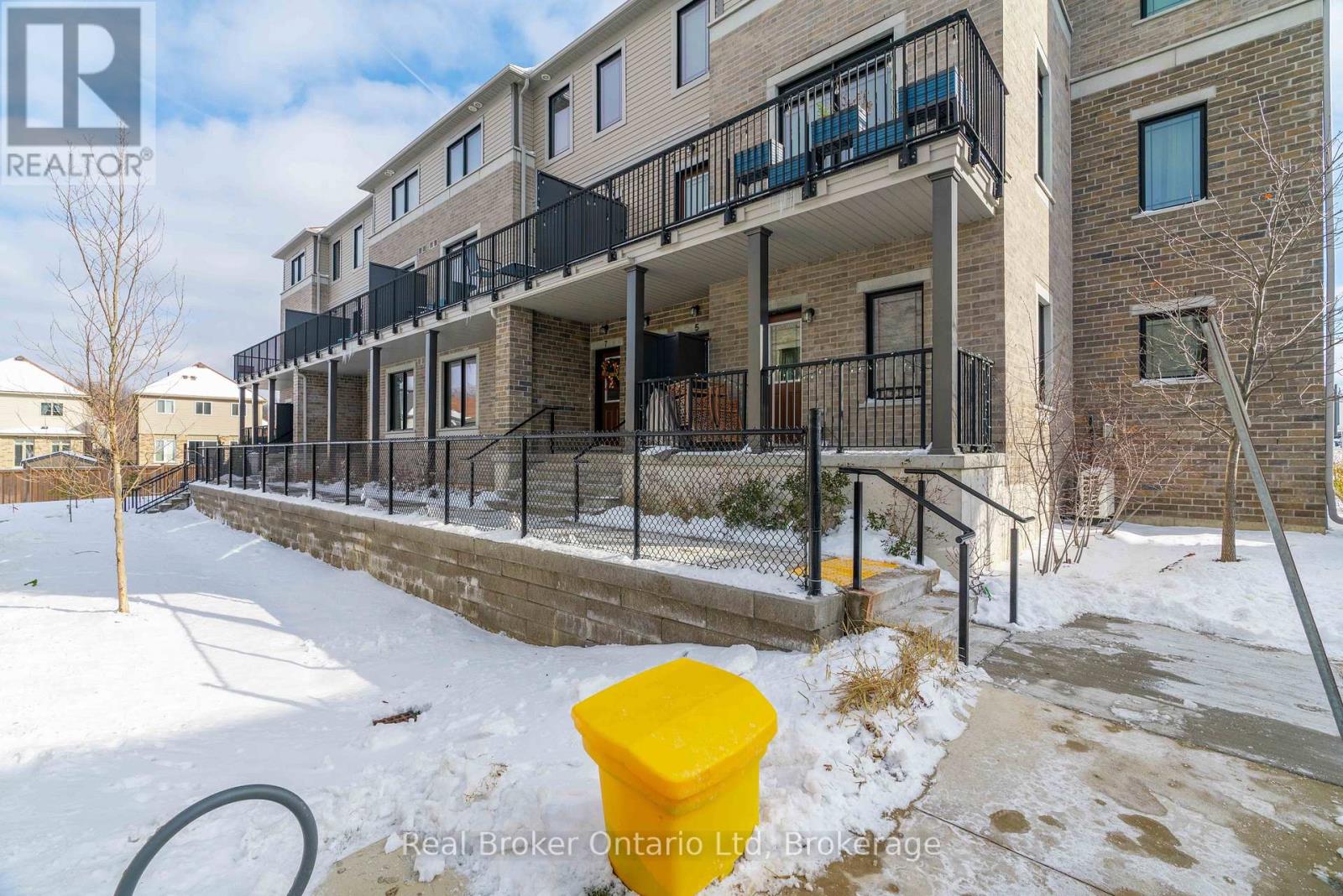 5 - 107 Westra Drive, Guelph, Ontario  N1K 0A5 - Photo 28 - X12892576