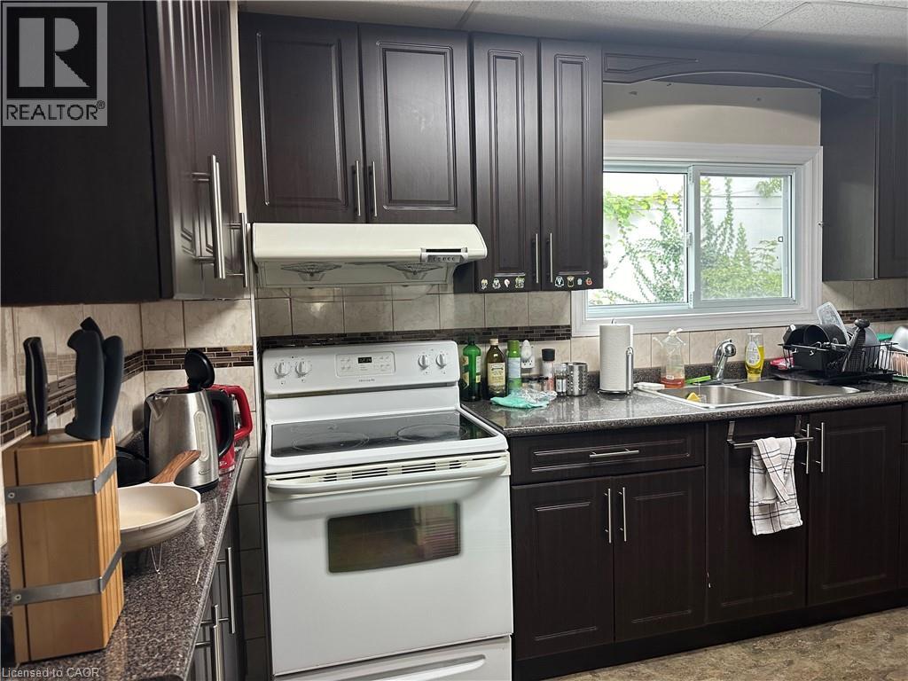 57 Emerson Street, Hamilton, Ontario  L8S 2X5 - Photo 4 - 40812968