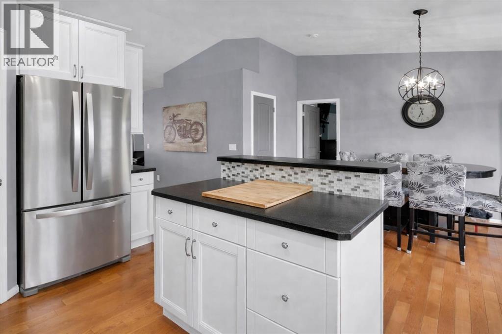 230 Aspen Creek Crescent, Strathmore, Alberta  T1P 1X8 - Photo 4 - A2280444