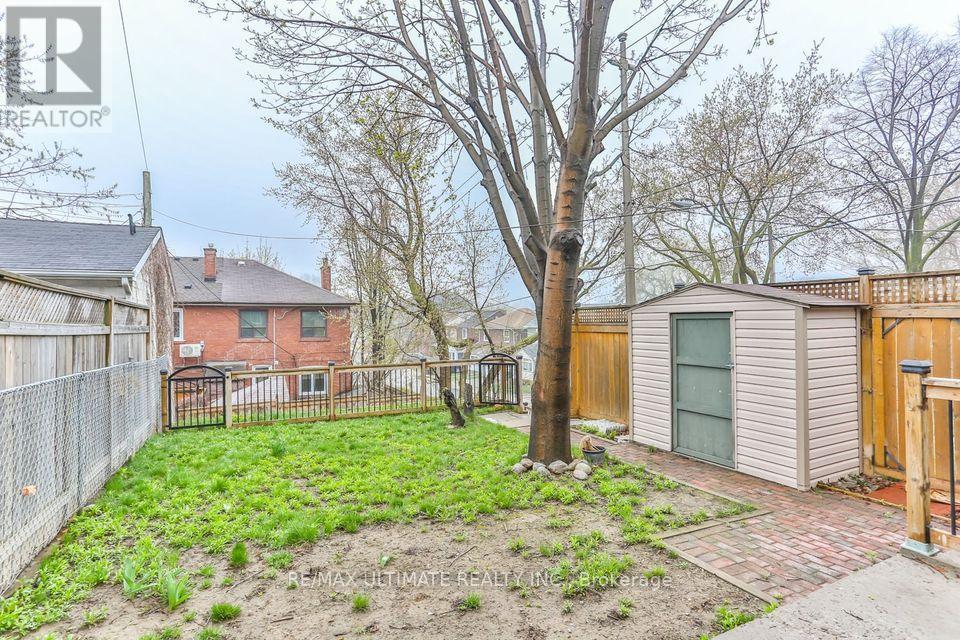 Upper - 9 Keywest Avenue, Toronto, Ontario  M6E 2A7 - Photo 10 - C12892484