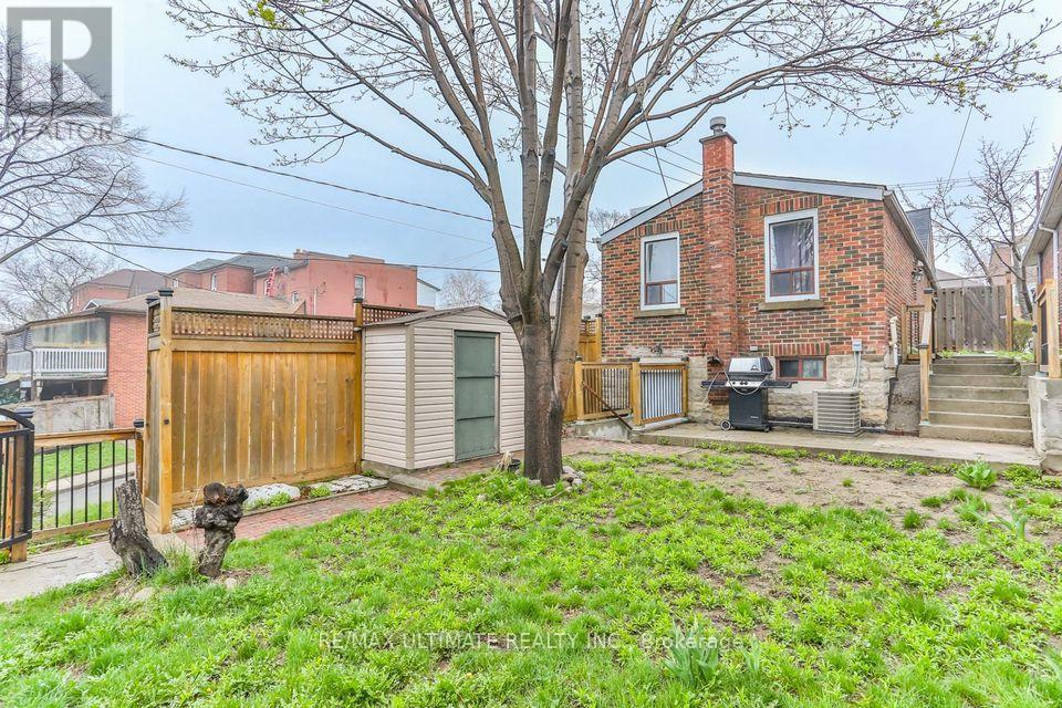 Upper - 9 Keywest Avenue, Toronto, Ontario  M6E 2A7 - Photo 9 - C12892484