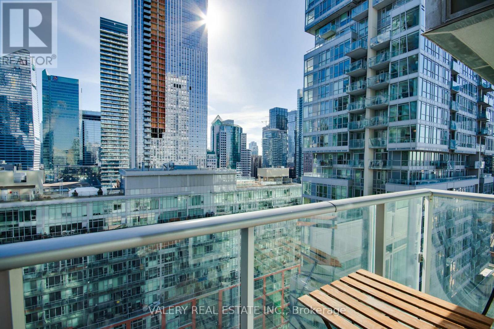 1805 - 199 Richmond Street W, Toronto, Ontario  M5V 0H4 - Photo 12 - C12892520