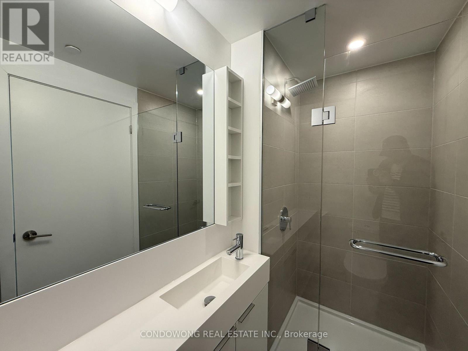 3703 - 8 Wellesley Street W, Toronto (Bay Street Corridor), Ontario  M4Y 0J5 - Photo 12 - C12892618