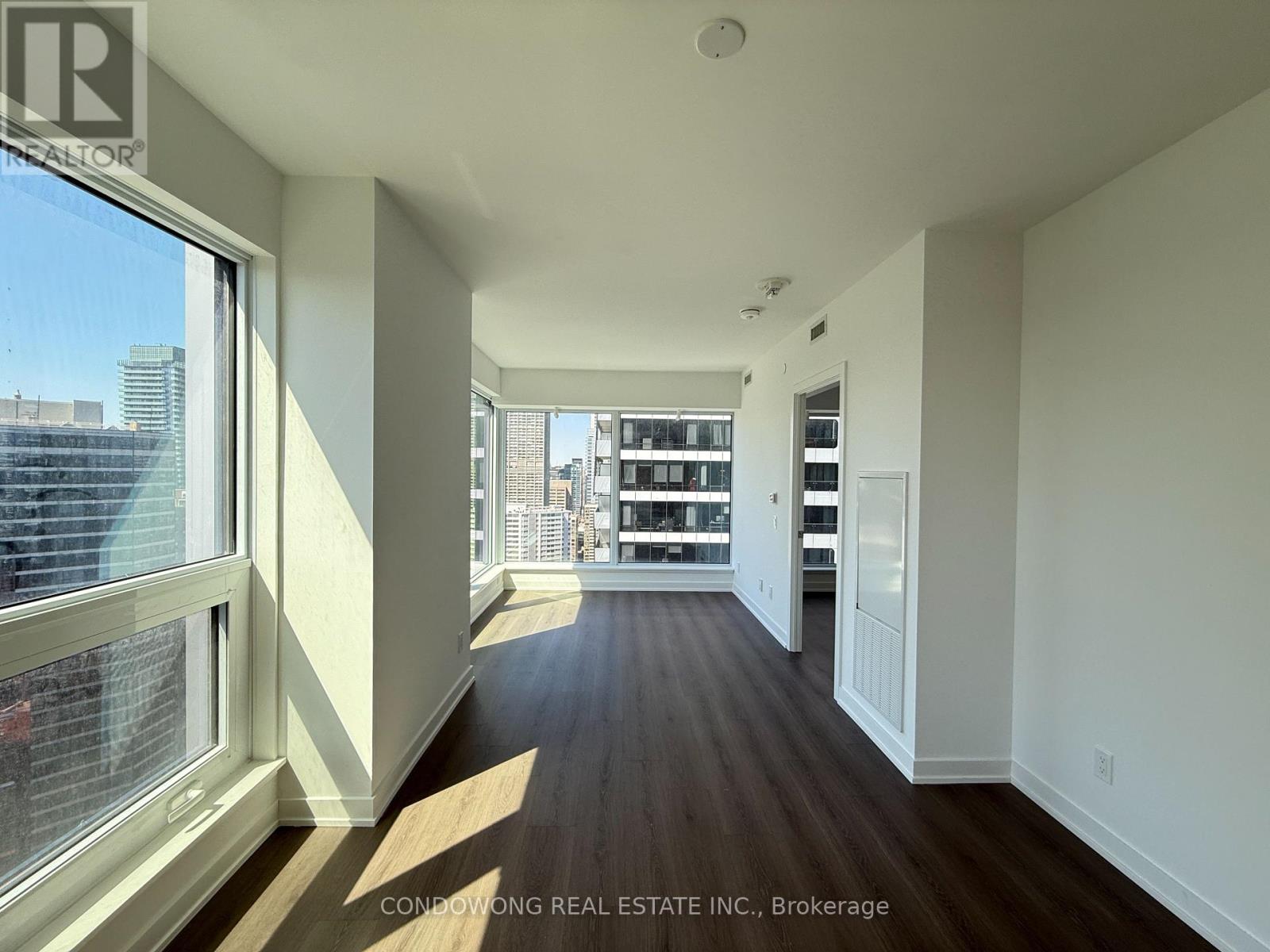 3703 - 8 Wellesley Street W, Toronto (Bay Street Corridor), Ontario  M4Y 0J5 - Photo 4 - C12892618