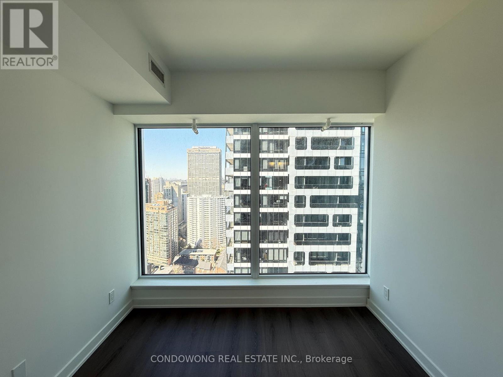3703 - 8 Wellesley Street W, Toronto (Bay Street Corridor), Ontario  M4Y 0J5 - Photo 6 - C12892618