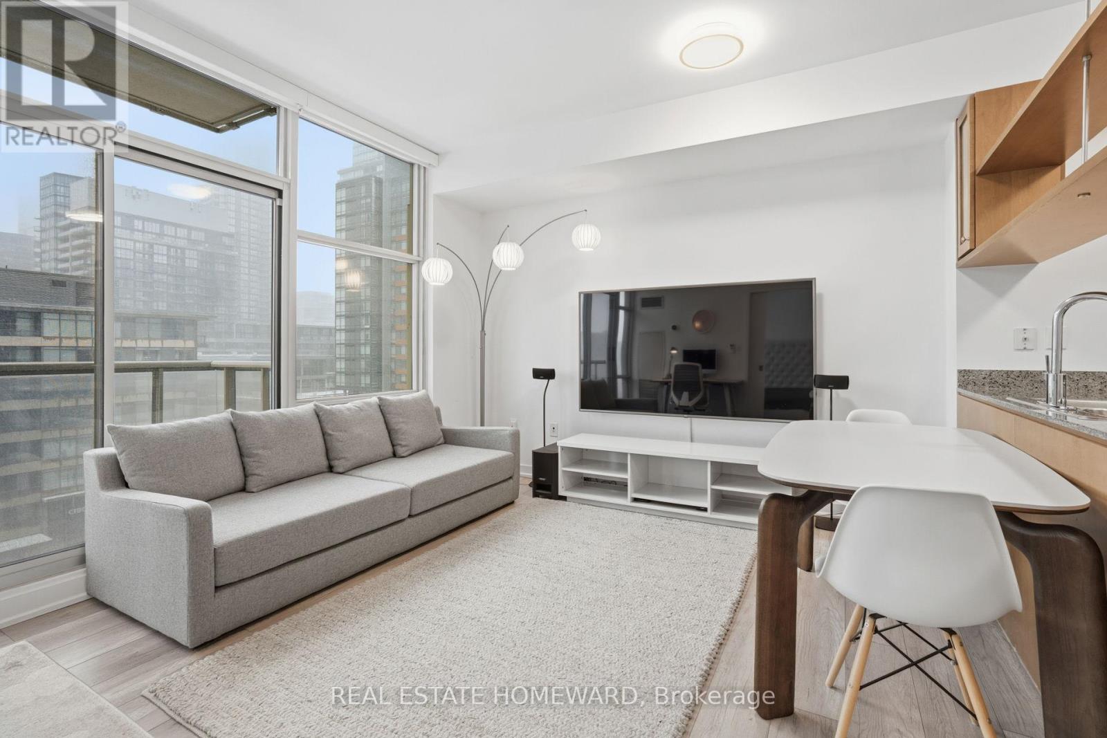 708 - 9 Spadina Avenue, Toronto (Waterfront Communities), Ontario  M5V 3V5 - Photo 13 - C12892628