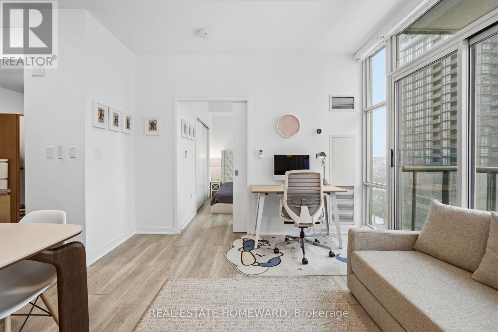 708 - 9 Spadina Avenue, Toronto (Waterfront Communities), Ontario  M5V 3V5 - Photo 17 - C12892628