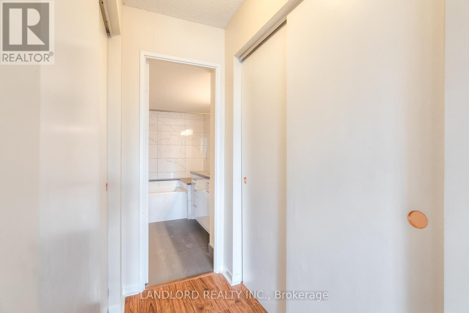405 - 135 George Street S, Toronto, Ontario  M5A 4E8 - Photo 13 - C12892638