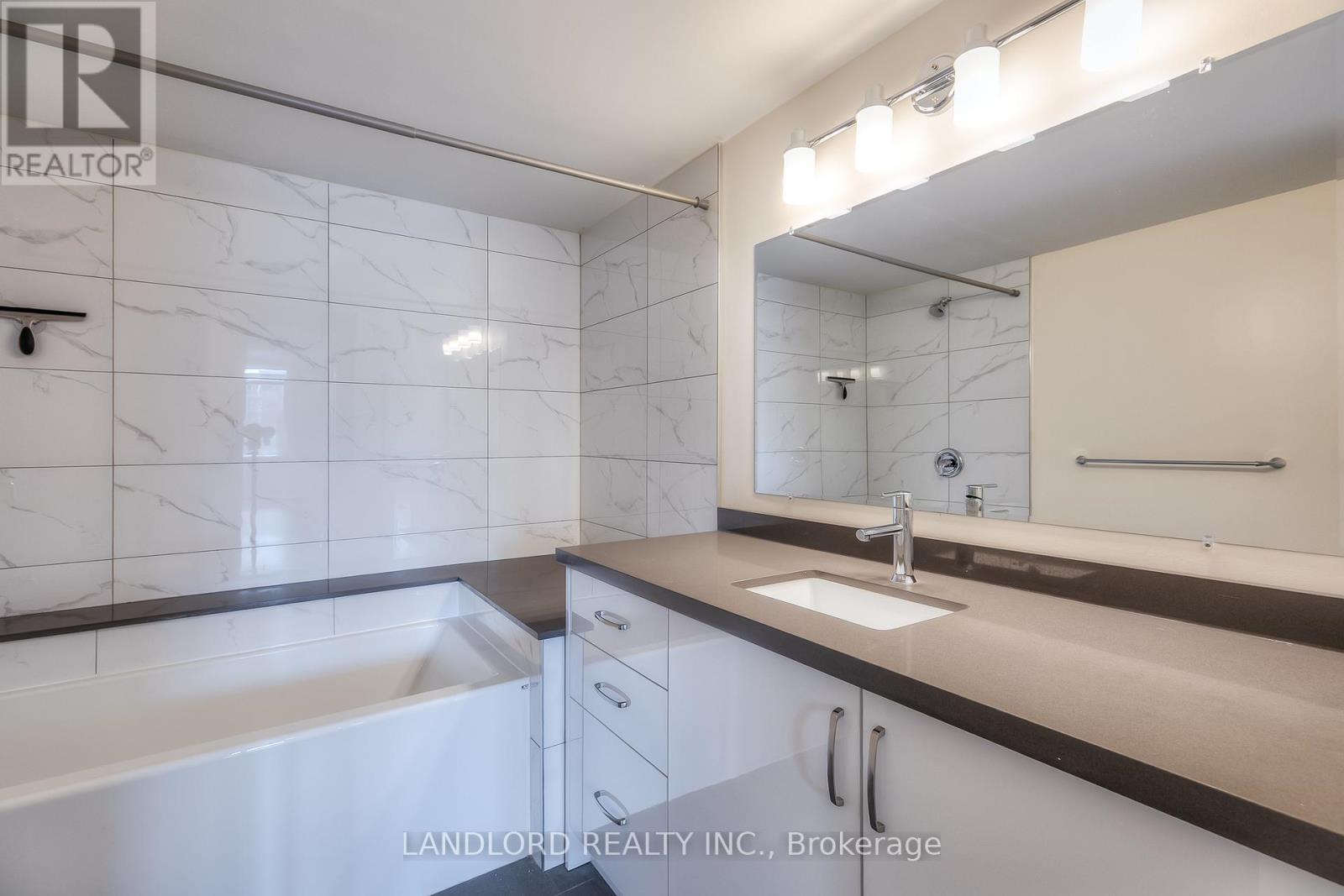 405 - 135 George Street S, Toronto, Ontario  M5A 4E8 - Photo 14 - C12892638