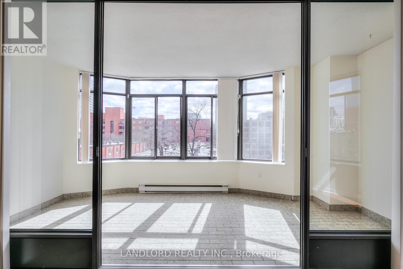 405 - 135 George Street S, Toronto, Ontario  M5A 4E8 - Photo 8 - C12892638