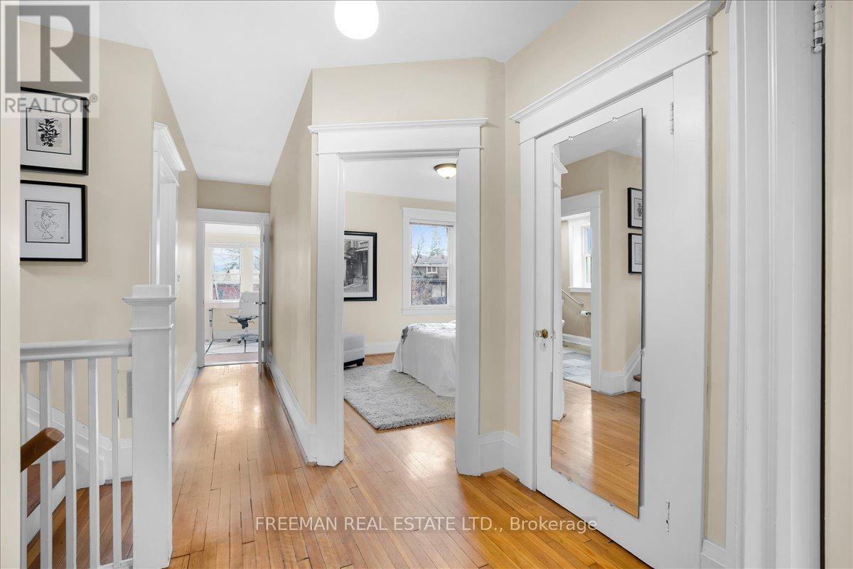 29 Tyrrel Avenue, Toronto, Ontario  M6G 2G1 - Photo 24 - C12892702