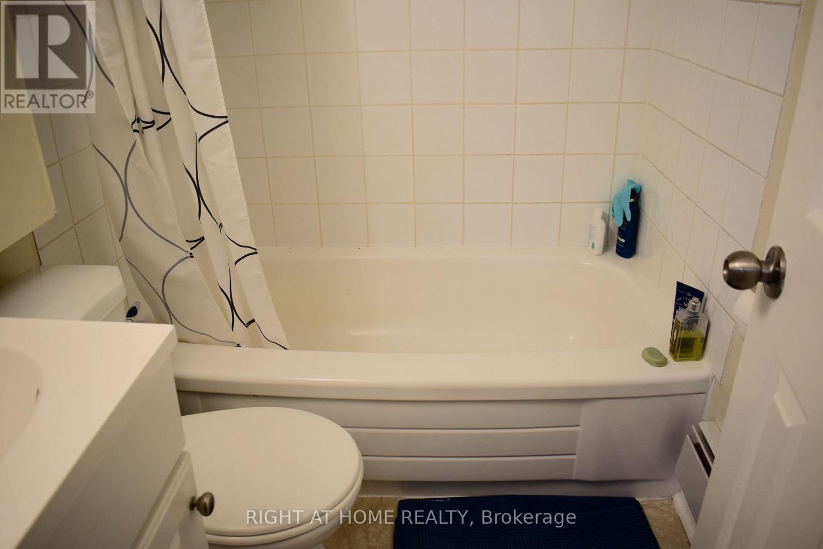 Basement - 27 Hamilton Street, Toronto, Ontario  M4M 2C6 - Photo 8 - E12892510