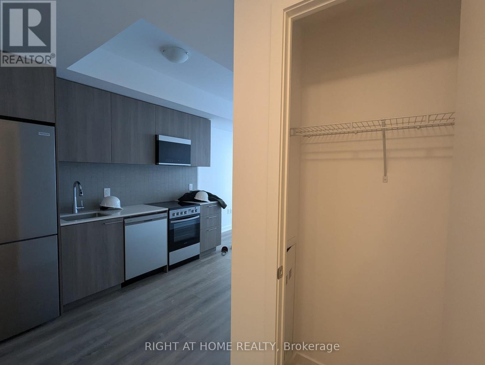 407 - 7437 Kingston Road, Toronto, Ontario  M1B 0E9 - Photo 11 - E12892526