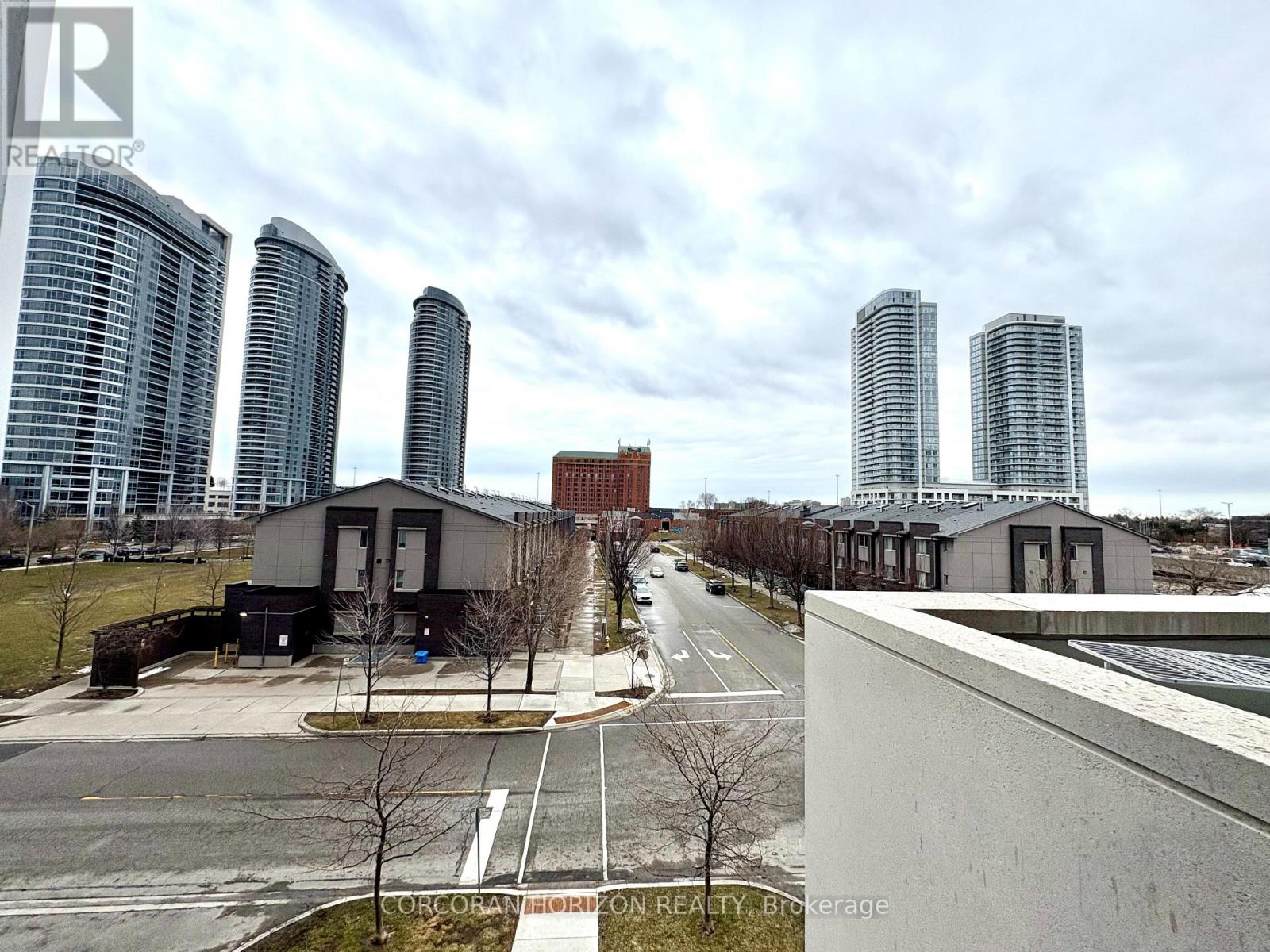 325 - 275 Village Green Square, Toronto (Agincourt South-Malvern West), Ontario  M1S 0L8 - Photo 18 - E12892556