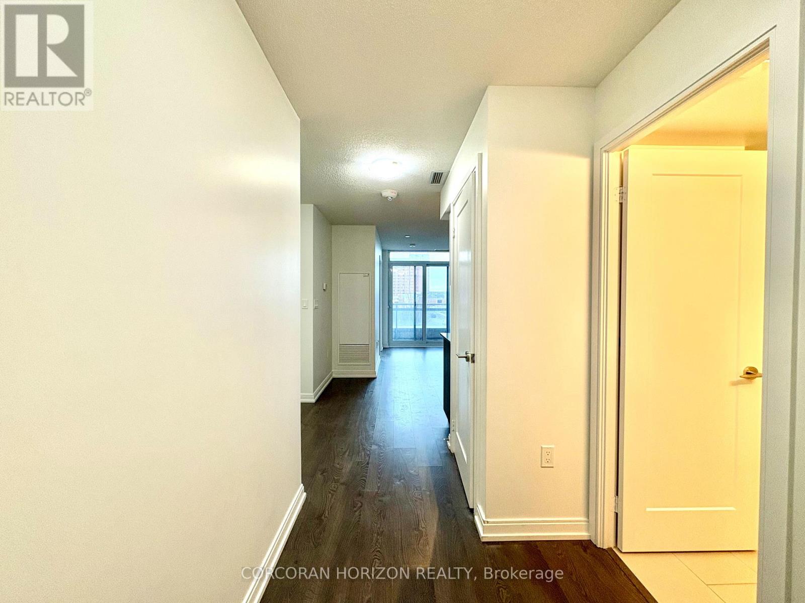 325 - 275 Village Green Square, Toronto (Agincourt South-Malvern West), Ontario  M1S 0L8 - Photo 4 - E12892556