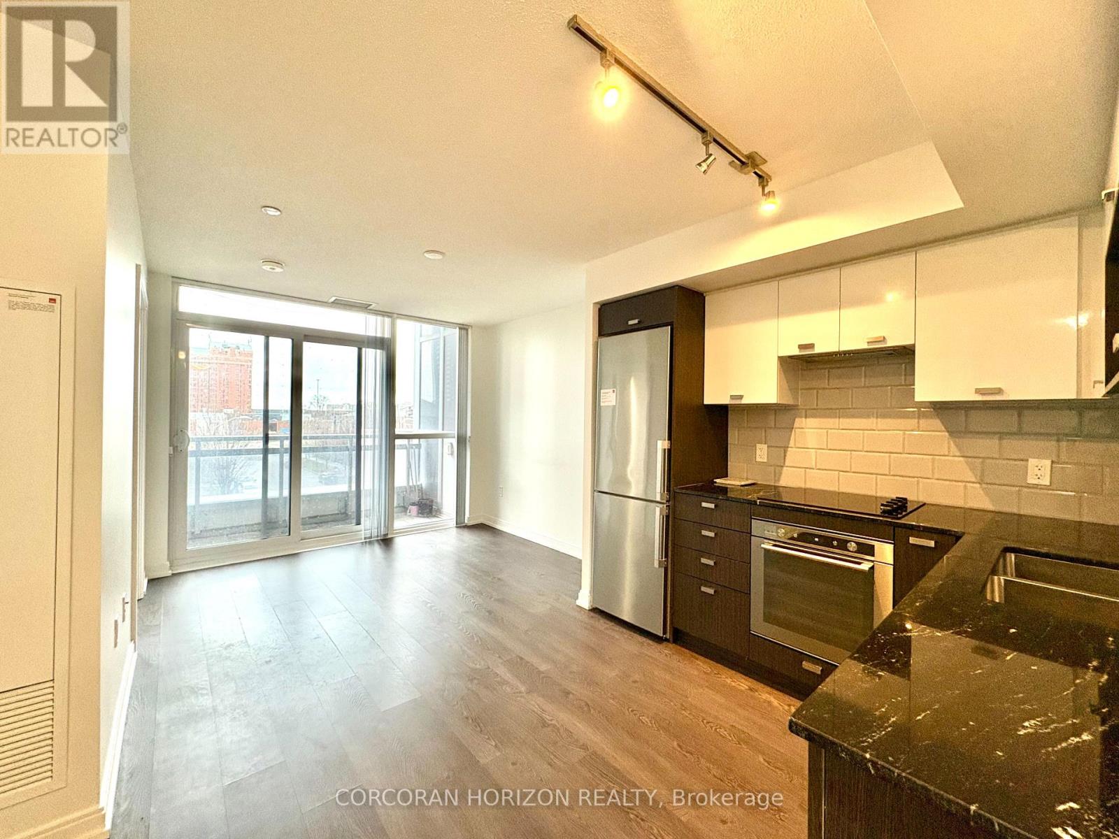 325 - 275 Village Green Square, Toronto (Agincourt South-Malvern West), Ontario  M1S 0L8 - Photo 7 - E12892556