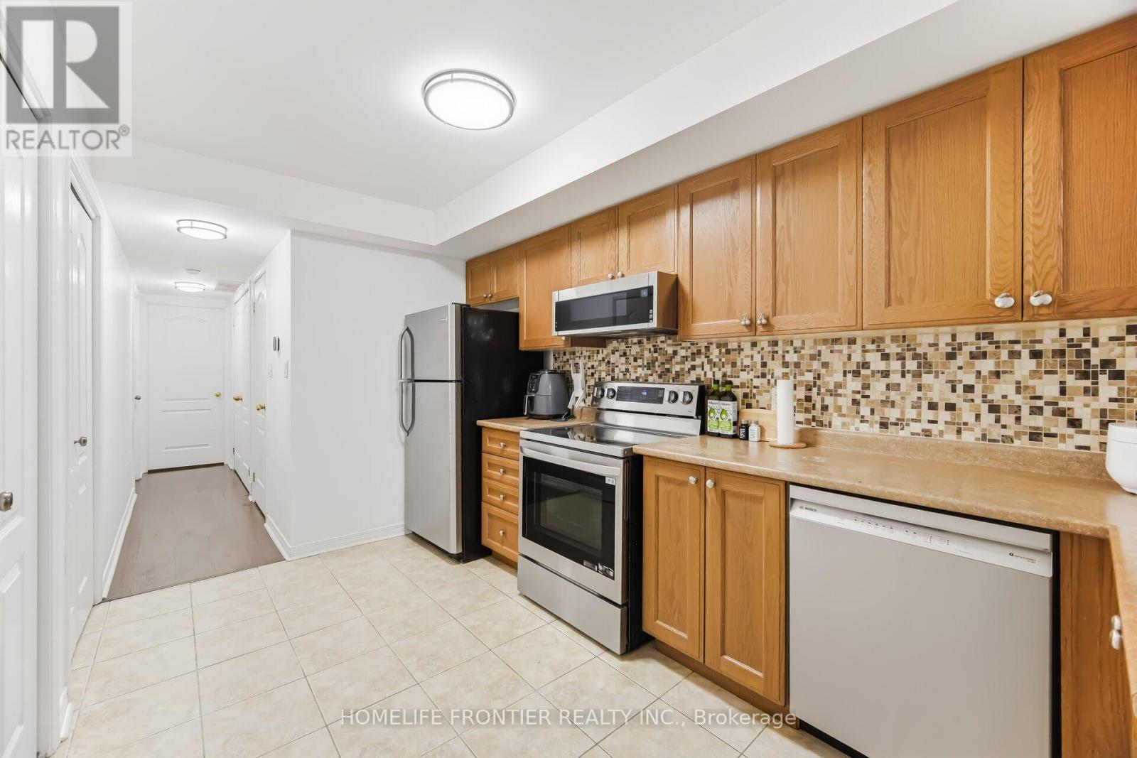 207 - 45 Strangford Lane, Toronto, Ontario  M1L 0E5 - Photo 8 - E12892592