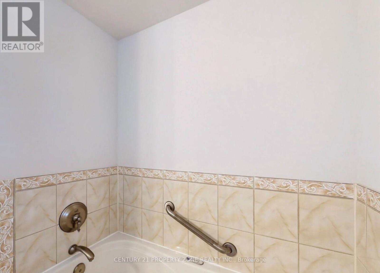 15 Ribbleside Drive, Whitby, Ontario  L1N 6Z3 - Photo 17 - E12892596