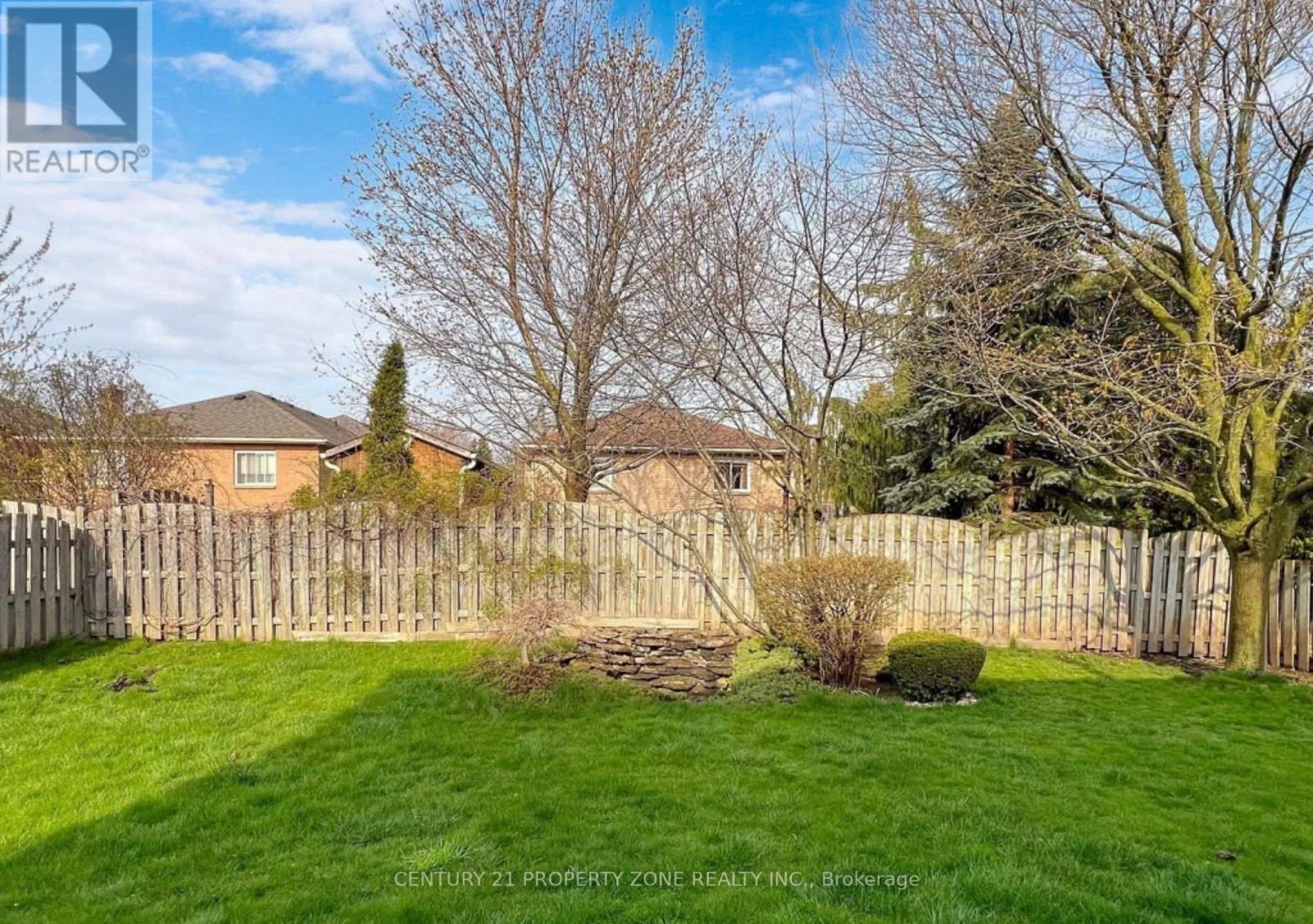 15 Ribbleside Drive, Whitby, Ontario  L1N 6Z3 - Photo 39 - E12892596