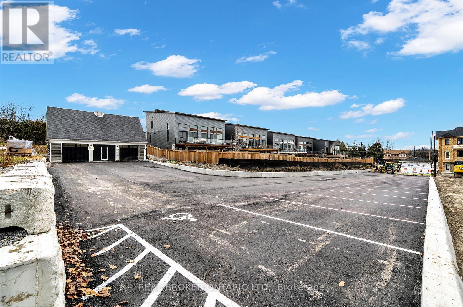 780 Garden Street, Whitby, Ontario  L1N 8P2 - Photo 3 - E12892644