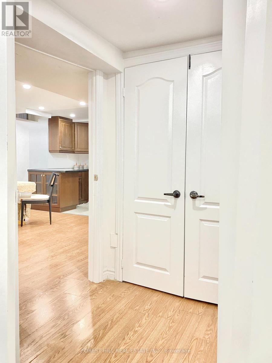 Basement - 120 Greenbelt Crescent, Richmond Hill, Ontario  L4C 5R8 - Photo 5 - N12892536