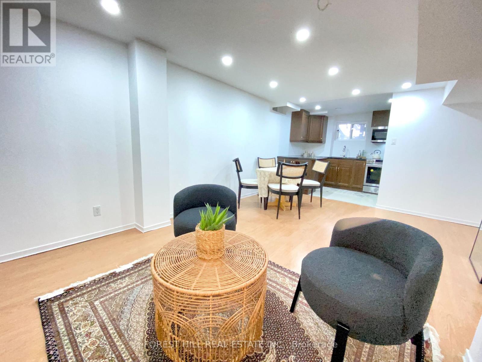 Basement - 120 Greenbelt Crescent, Richmond Hill, Ontario  L4C 5R8 - Photo 6 - N12892536