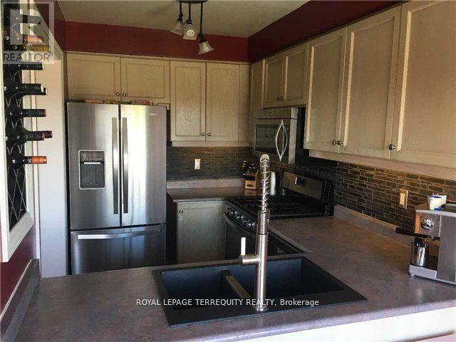 284 Pinnacle Trail, Aurora (Bayview Wellington), Ontario  L4G 7G2 - Photo 4 - N12892708