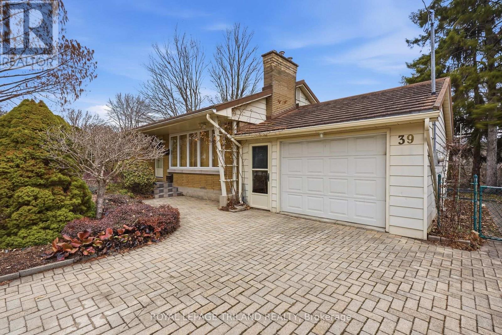 39 Ford Crescent, London North, Ontario  N6G 1H8 - Photo 2 - X12886210