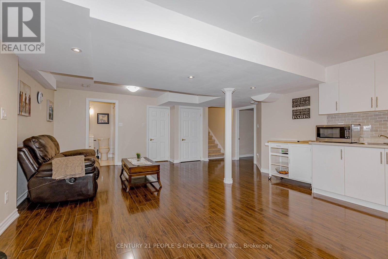 266 Comiskey Crescent, Mississauga, Ontario  L5W 0C4 - Photo 34 - W12892452