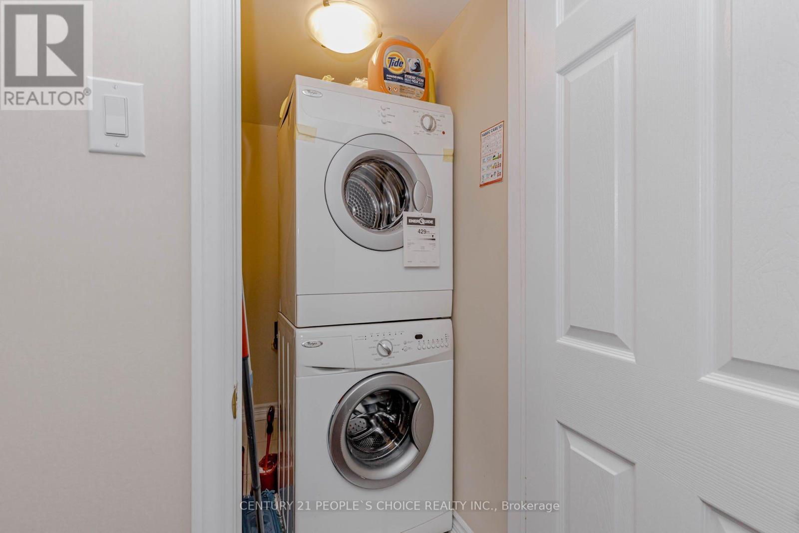 266 Comiskey Crescent, Mississauga, Ontario  L5W 0C4 - Photo 38 - W12892452