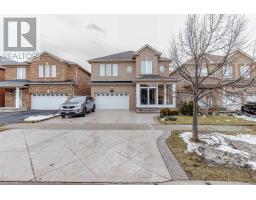 266 COMISKEY CRESCENT, Mississauga, Ontario