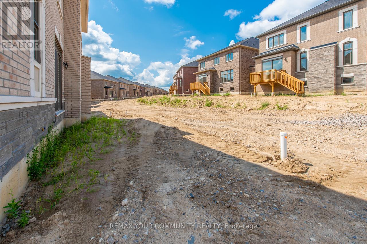 117 James Walker Avenue, Caledon, Ontario  L7C 4N1 - Photo 7 - W12892454