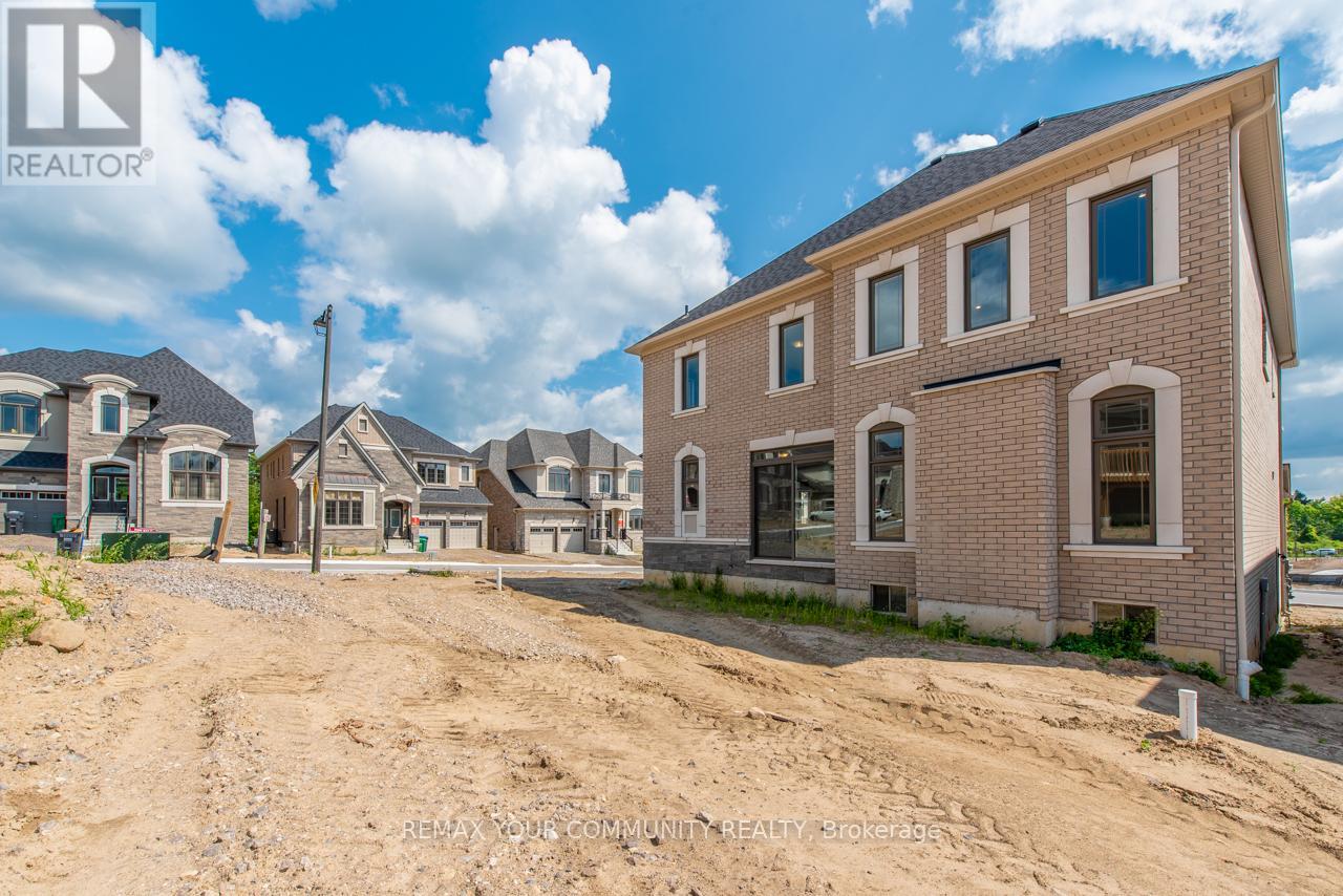 117 James Walker Avenue, Caledon, Ontario  L7C 4N1 - Photo 8 - W12892454