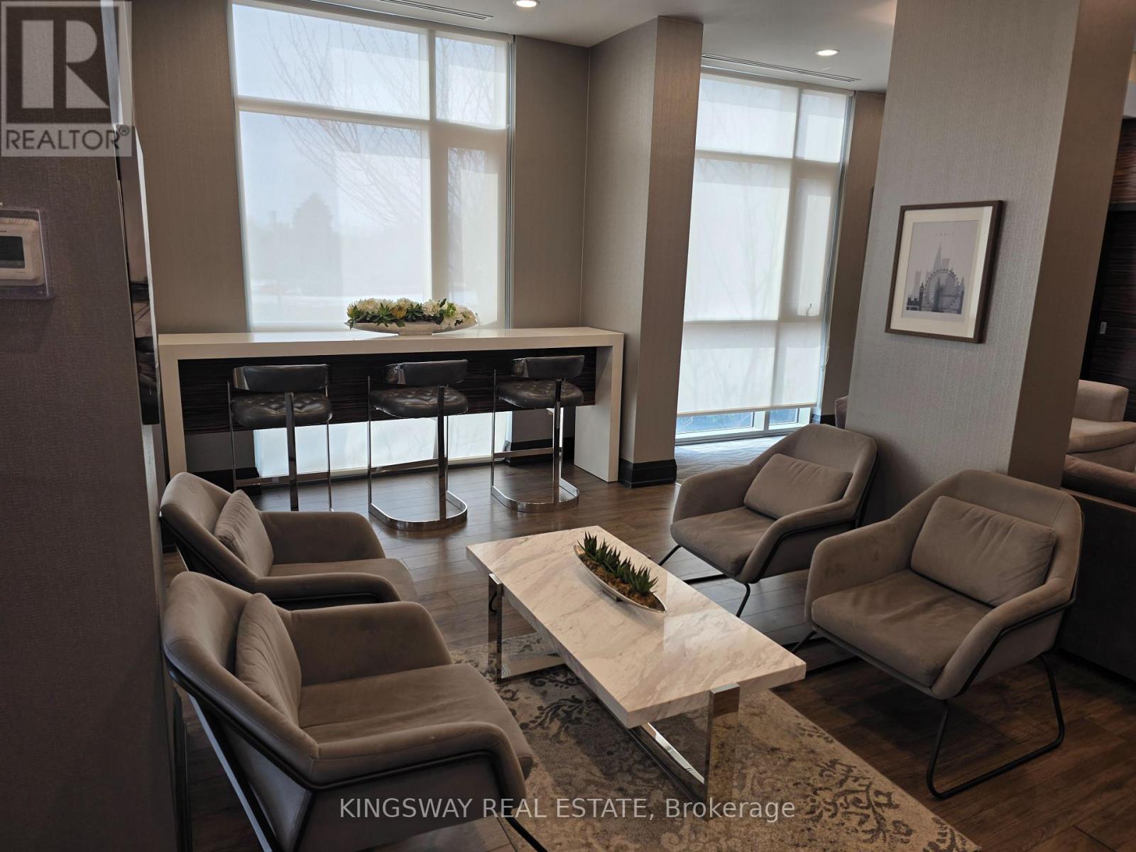 612 - 349 Rathburn Road W, Mississauga, Ontario  L5B 0G9 - Photo 13 - W12892498